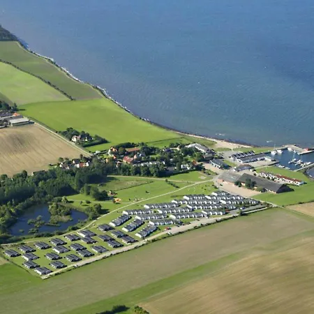 4 Person In Tranek R Fæbæk